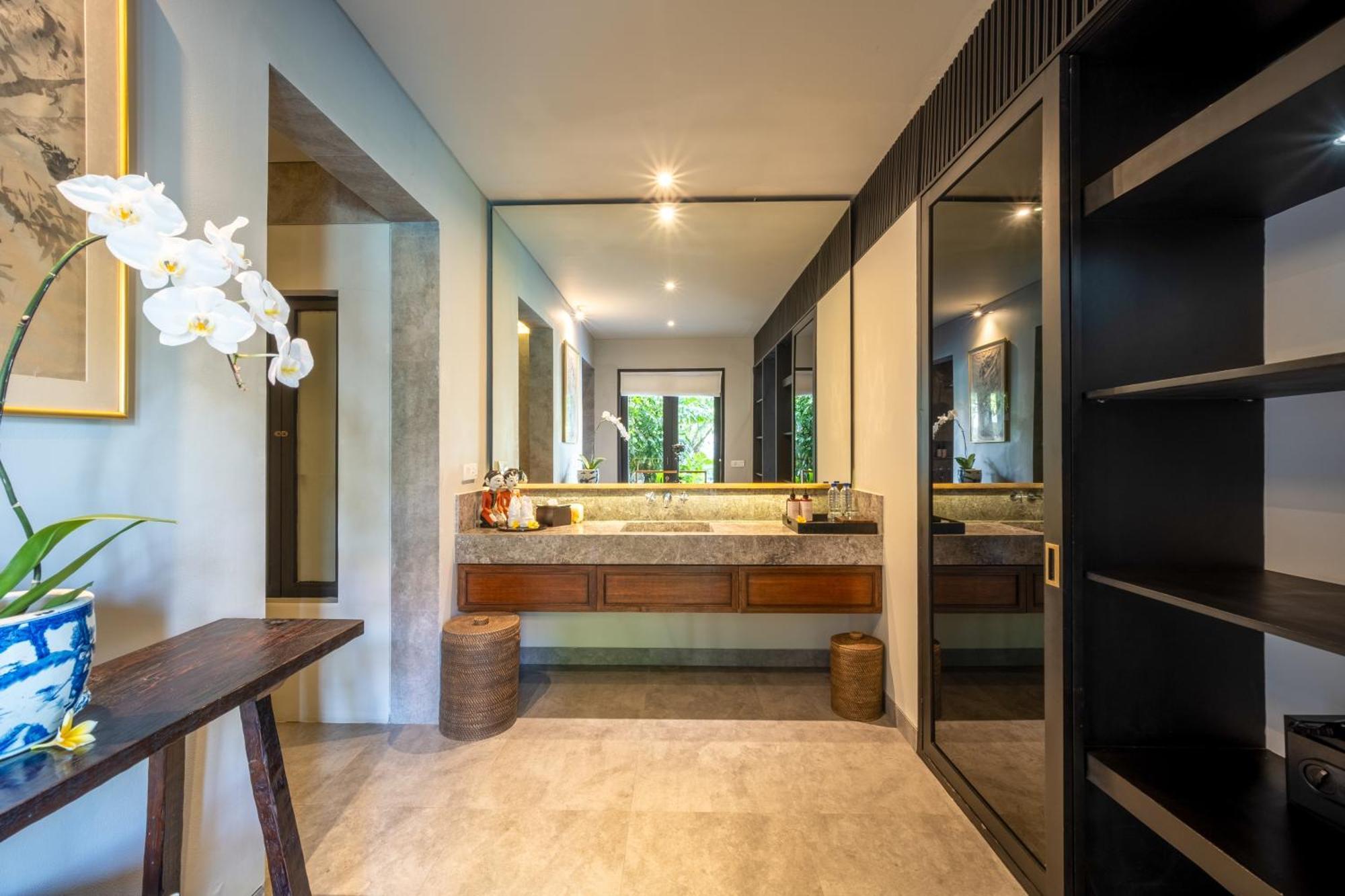 Villa De Suma - Fully Staffed Luxury Villa, Walk To The Beach! Seminyak  Bagian luar foto