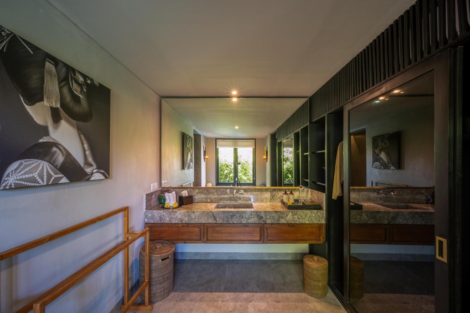 Villa De Suma - Fully Staffed Luxury Villa, Walk To The Beach! Seminyak  Bagian luar foto